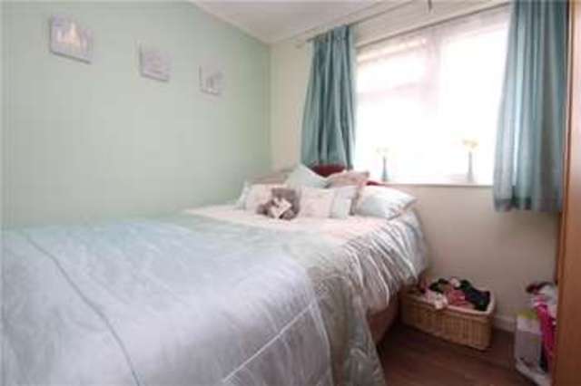 Image of 3 bedroom Maisonette for sale in Bonsey Lane Woking GU22 at Woking  Mayford, GU22 9PT