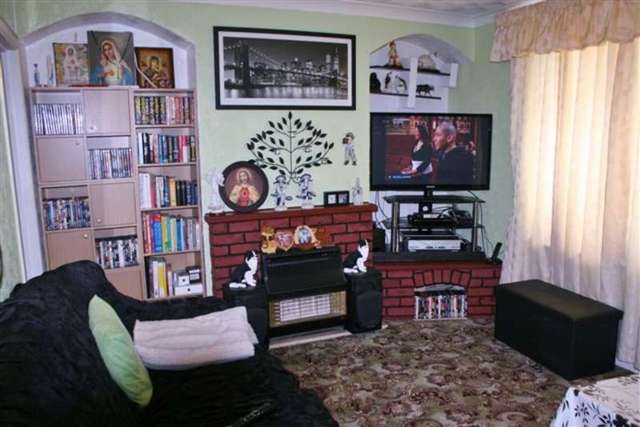  Image of 2 bedroom Semi-Detached house for sale in Boston Road Cosham Portsmouth PO6 at Boston Road  Portsmouth, PO6 3LG