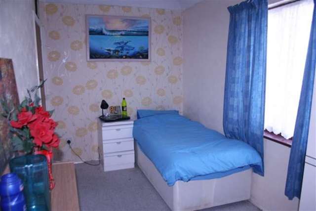  Image of 2 bedroom Semi-Detached house for sale in Boston Road Cosham Portsmouth PO6 at Boston Road  Portsmouth, PO6 3LG