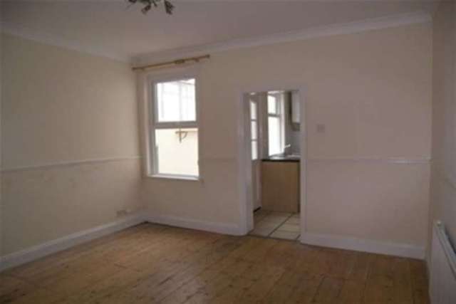  Image of 3 bedroom Terraced house to rent in Bowthorpe Road Norwich NR2 at Norwich, NR2 3TW