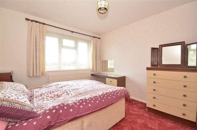  Image of 2 bedroom Bungalow for sale in Braes Mead South Nutfield Redhill RH1 at South Nutfield Surrey South Nutfield, RH1 4JR