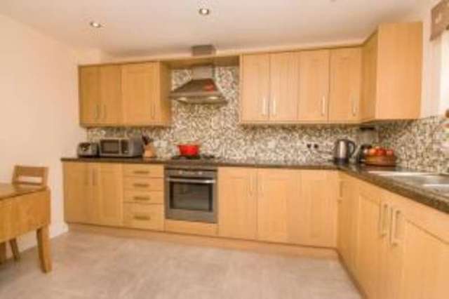  Image of 4 bedroom Detached house for sale in Yew Tree Close Bramley Tadley RG26 at Bramley Tadley Bramley, RG26 5UQ