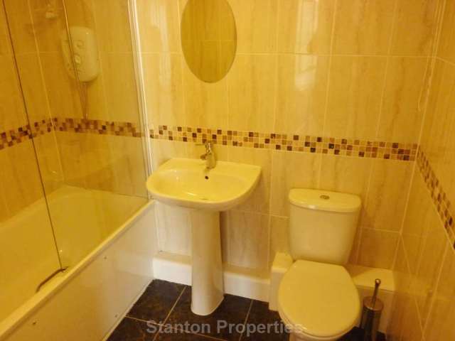  Image of 2 bedroom Apartment to rent in Bridgewater Street Manchester M3 at Bridgewater Street Castlefield Manchester, M3 4NH