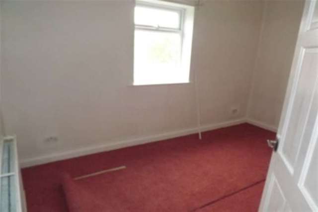  Image of 3 bedroom Detached house to rent in Broadfield Road Manchester M14 at Manchester, M14 7JH