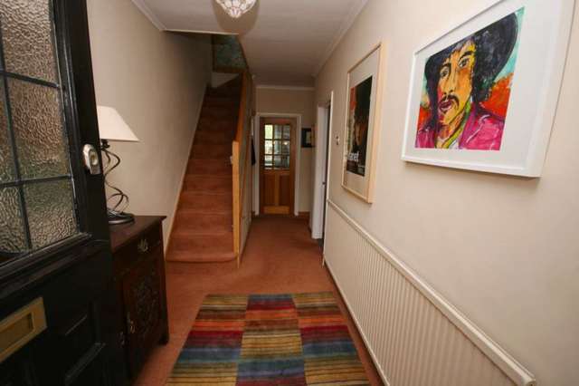  Image of 3 bedroom Detached house for sale in Brook Road Brentwood CM14 at Brook Road  Brentwood, CM14 4PT