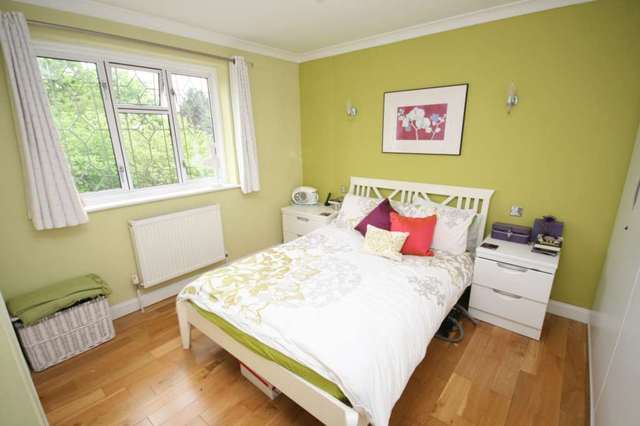  Image of 3 bedroom Detached house for sale in Brook Road Brentwood CM14 at Brook Road  Brentwood, CM14 4PT