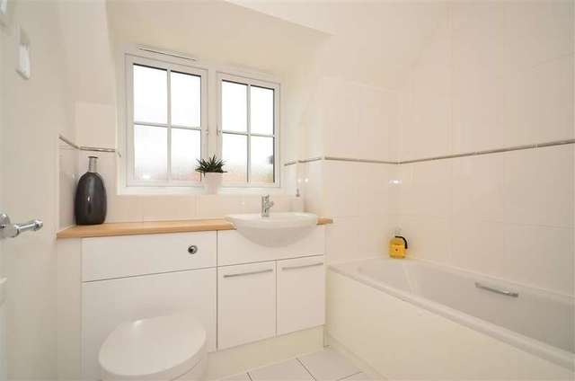  Image of 2 bedroom Apartment for sale in Brookfield Close Horsham RH12 at Horsham West Sussex Horsham, RH12 1QQ