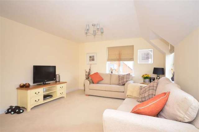  Image of 2 bedroom Apartment for sale in Brookfield Close Horsham RH12 at Horsham West Sussex Horsham, RH12 1QQ