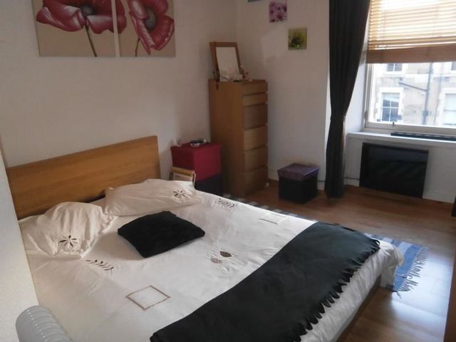  Image of 1 bedroom Flat to rent in Brougham Street Edinburgh EH3 at Tollcross Edinburgh Edinburgh, EH3 9JH
