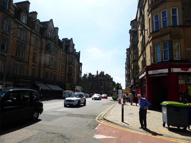  Image of 2 bedroom Flat to rent in Bruntsfield Avenue Edinburgh EH10 at City Centre Edinburgh Edinburgh, EH10 4EP