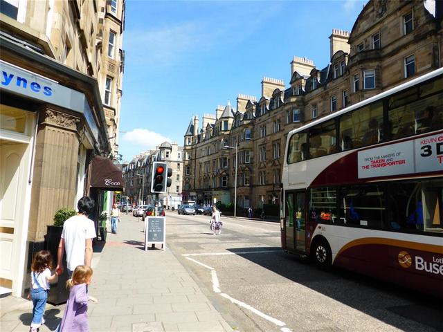  Image of 2 bedroom Flat to rent in Bruntsfield Avenue Edinburgh EH10 at City Centre Edinburgh Edinburgh, EH10 4EP