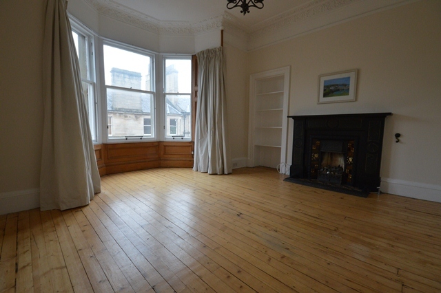  Image of 3 bedroom Flat to rent in Bruntsfield Gardens Edinburgh EH10 at Bruntsfield Edinburgh Edinburgh, EH10 4DZ