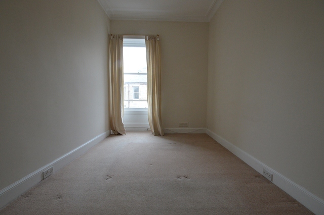  Image of 3 bedroom Flat to rent in Bruntsfield Gardens Edinburgh EH10 at Bruntsfield Edinburgh Edinburgh, EH10 4DZ