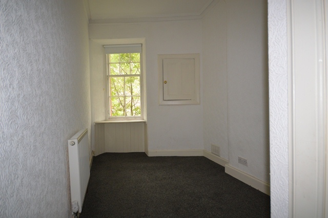  Image of 2 bedroom Flat to rent in Buccleuch Street Edinburgh EH8 at Meadows Edinburgh Edinburgh, EH8 9NG