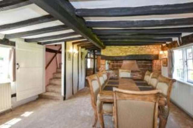  Image of 2 bedroom End of Terrace for sale in Buckingham Road Bletchley Milton Keynes MK3 at Bletchley Milton Keynes Bletchley, MK3 5JD