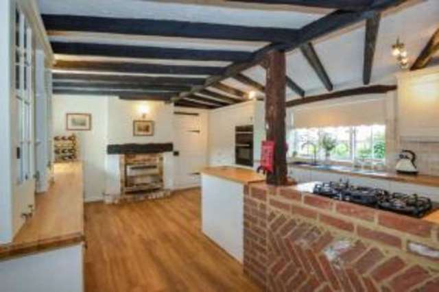  Image of 2 bedroom End of Terrace for sale in Buckingham Road Bletchley Milton Keynes MK3 at Bletchley Milton Keynes Bletchley, MK3 5JD