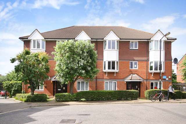  Image of 2 bedroom Flat for sale in Bunning Way London N7 at Bunning Way Islington London, N7 9UR