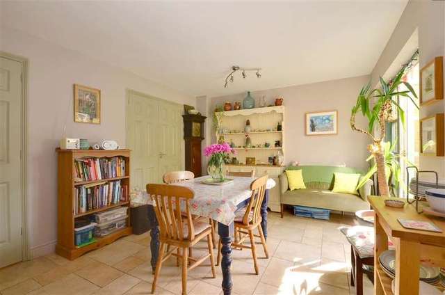 Image of 3 bedroom Detached house for sale in Burdens Headcorn Ashford TN27 at Headcorn Ashford Headcorn, TN27 9SG