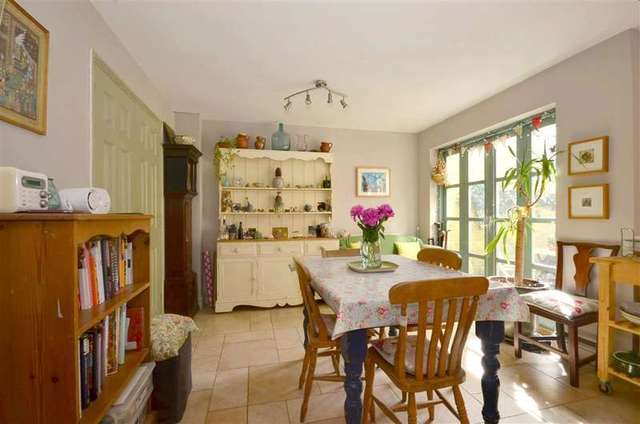  Image of 3 bedroom Detached house for sale in Burdens Headcorn Ashford TN27 at Headcorn Ashford Headcorn, TN27 9SG