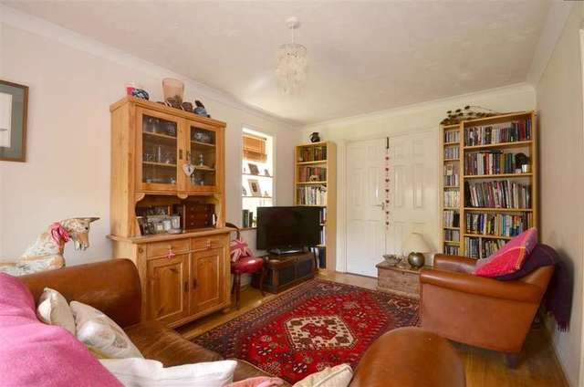  Image of 3 bedroom Detached house for sale in Burdens Headcorn Ashford TN27 at Headcorn Ashford Headcorn, TN27 9SG