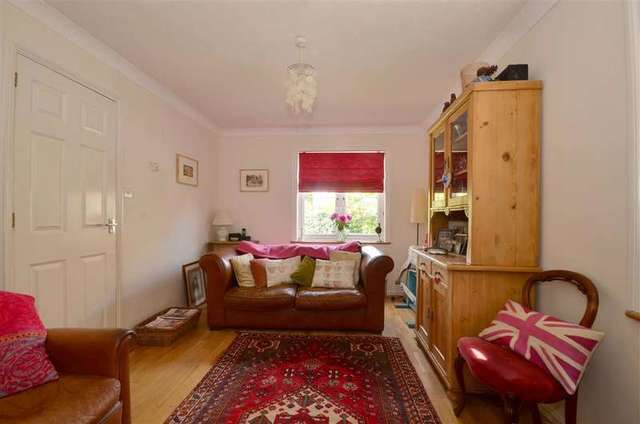  Image of 3 bedroom Detached house for sale in Burdens Headcorn Ashford TN27 at Headcorn Ashford Headcorn, TN27 9SG