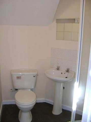  Image of 1 bedroom Flat to rent in Burnham Street Nottingham NG5 at Burnham Street  Sherwood, NG5 2FD