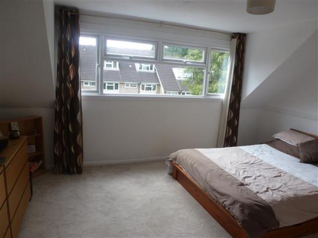  Image of 2 bedroom Maisonette to rent in Harriet Way Bushey WD23 at Bushey Heath, WD23 4JH