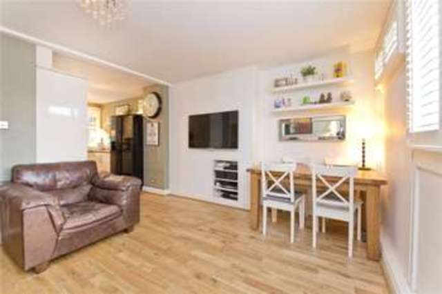  Image of 3 bedroom Terraced house to rent in Twyford Street London N1 at Twyford Street London Barnsbury, N1 0BZ