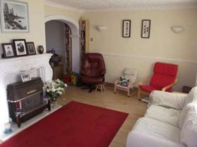  Image of 3 bedroom Semi-Detached house for sale in Cambridge Road Rainworth Mansfield NG21 at Rainworth Mansfield Rainworth, NG21 0AX
