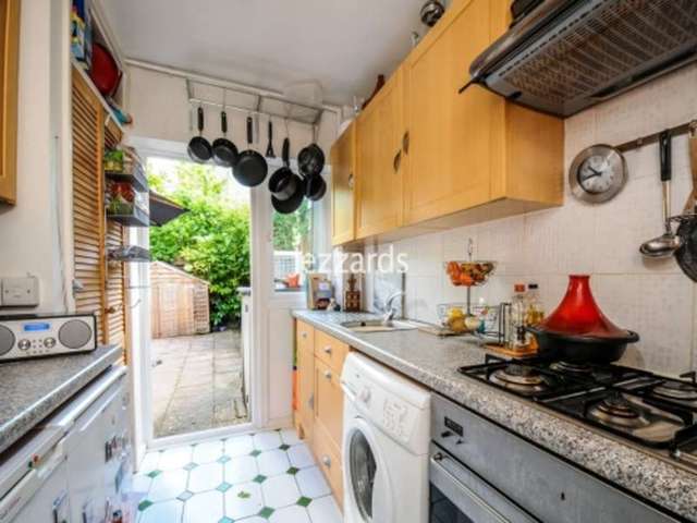  Image of 3 bedroom End of Terrace to rent in Campbell Close Twickenham TW2 at Twickenham, TW2 5BZ