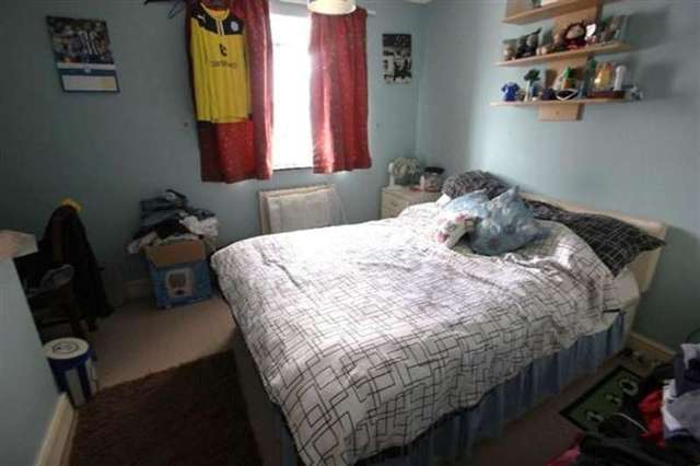  Image of 2 bedroom Terraced house for sale in Camwood Gardens Ipswich IP3 at Rushmere St Andrew, IP3 8HY