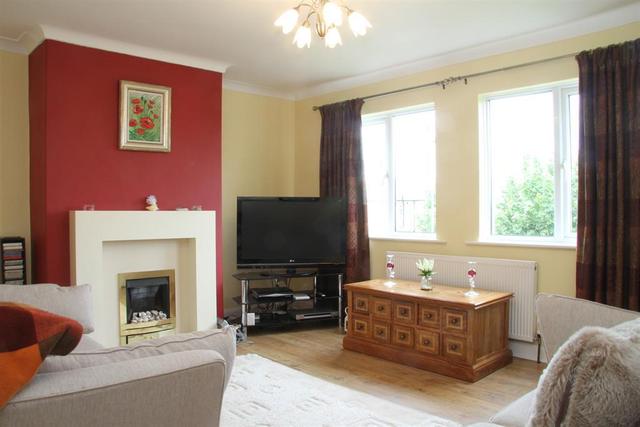  Image of 3 bedroom Terraced house for sale in Canada Terrace Rawdon Leeds LS19 at Rawdon Leeds Rawdon, LS19 6LS