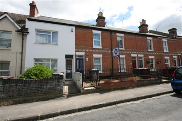  Image of 2 bedroom Terraced house for sale in Cardigan Road Reading RG1 at Reading, RG1 5QL