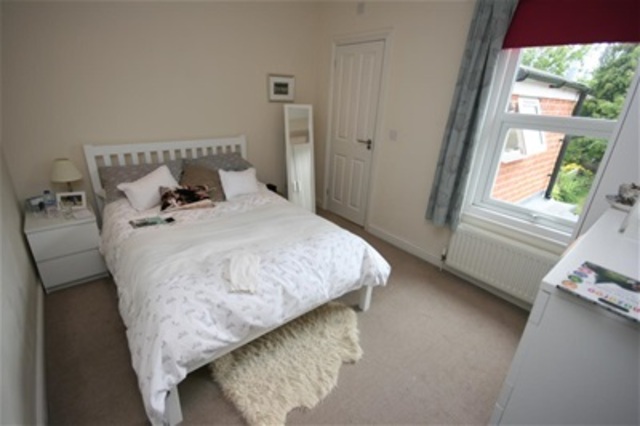  Image of 2 bedroom Terraced house for sale in Cardigan Road Reading RG1 at Reading, RG1 5QL