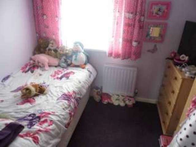  Image of 3 bedroom Terraced house for sale in Carisbrooke Avenue Middlesbrough TS3 at Middlesbrough Cleveland Middlesbrough, TS3 9LE