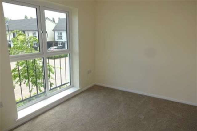  Image of 3 bedroom Semi-Detached house to rent in Carriage Close Wednesbury WS10 at Wednesbury, WS10 8DX