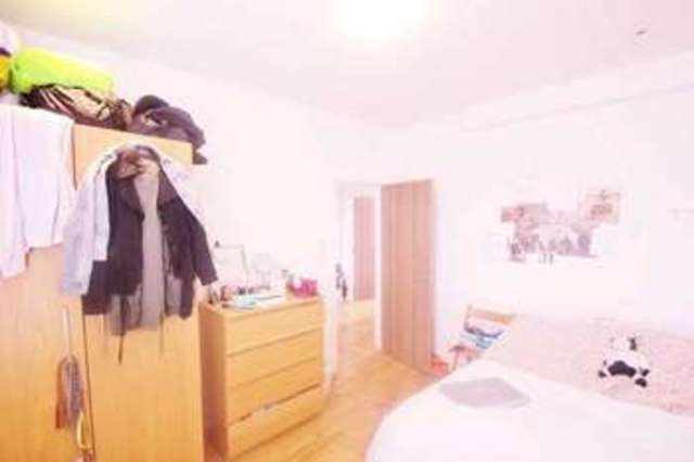  Image of 5 bedroom Flat to rent in Carysfort Road London N16 at London N16 9AP Newington Green, N16 9AP