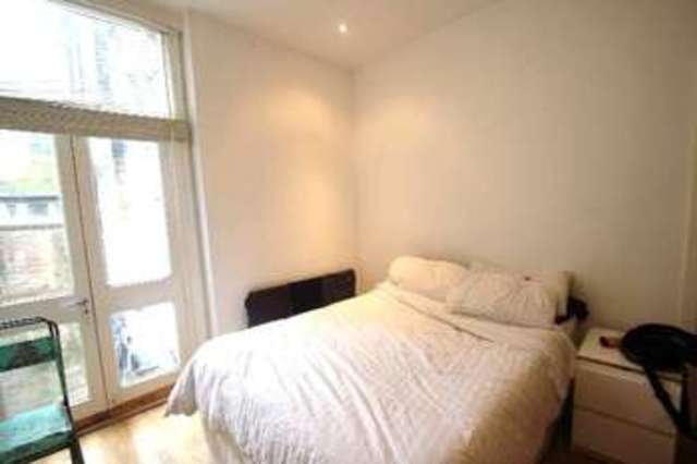  Image of 2 bedroom Flat to rent in Carysfort Road London N16 at London N16 9AP Newington Green, N16 9AP