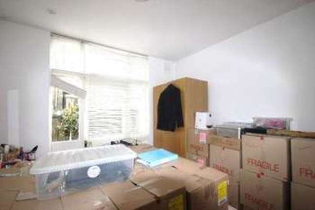  Image of 2 bedroom Flat to rent in Carysfort Road London N16 at London N16 9AP Newington Green, N16 9AP