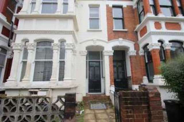  Image of 2 bedroom Flat to rent in Carysfort Road London N16 at London N16 9AP Newington Green, N16 9AP