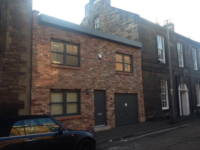  Image of 3 bedroom Flat to rent in Casselbank Street Edinburgh EH6 at Leith Walk Edinburgh Edinburgh, EH6 5HA
