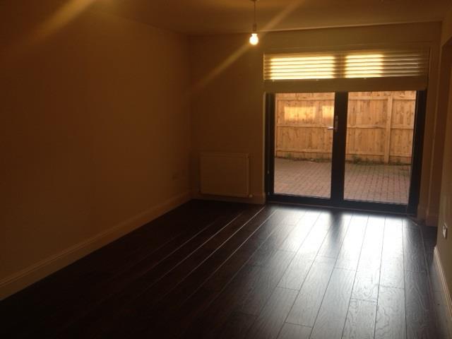  Image of 3 bedroom Flat to rent in Casselbank Street Edinburgh EH6 at Leith Walk Edinburgh Edinburgh, EH6 5HA