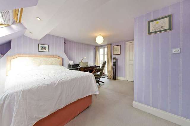  Image of 4 bedroom Property to rent in Cathles Road London SW12 at Cathles Road  London, SW12 9LE