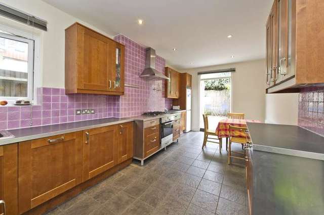  Image of 4 bedroom Property to rent in Cathles Road London SW12 at Cathles Road  London, SW12 9LE