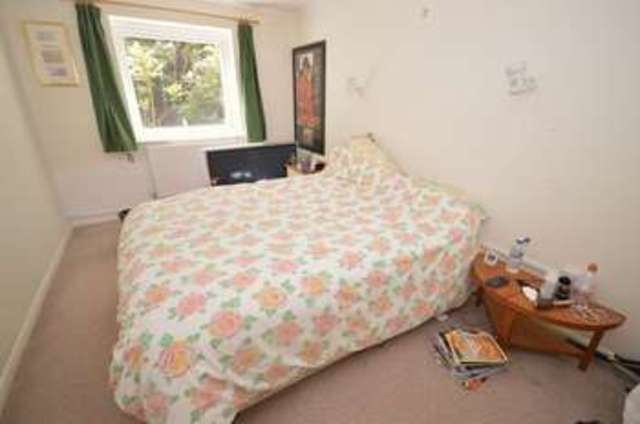  Image of 2 bedroom Flat for sale in Cedar Court Haslemere GU27 at Cedar Court  Haslemere, GU27 2BB
