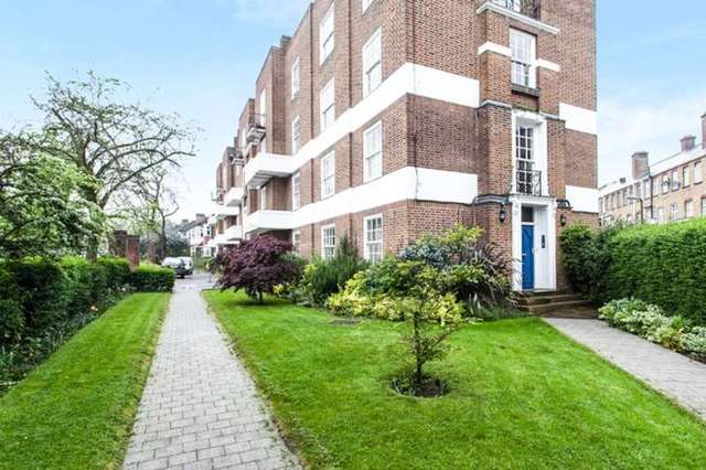  Image of 3 bedroom Flat to rent in Sheen Lane London SW14 at Sheen Lane  East Sheen, SW14 8LY