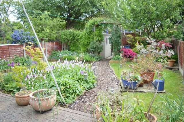  Image of 4 bedroom Semi-Detached house for sale in Cedarcroft Road Chessington KT9 at Cedarcroft Road  Chessington, KT9 1RS