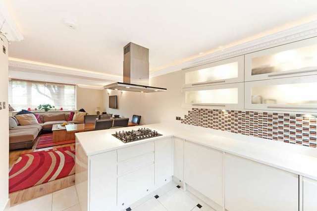  Image of 2 bedroom Flat to rent in Inverness Terrace London W2 at Cervantes Court  Inverness Terrace, W2 6JE