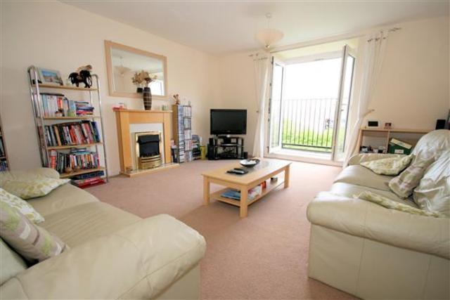  Image of 2 bedroom Maisonette for sale in Chadwick Way Hamble Southampton SO31 at Hamble-le-Rice, SO31 4FD