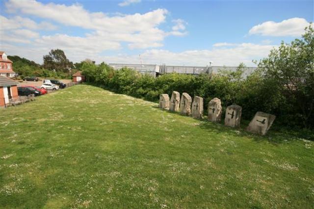  Image of 2 bedroom Maisonette for sale in Chadwick Way Hamble Southampton SO31 at Hamble-le-Rice, SO31 4FD